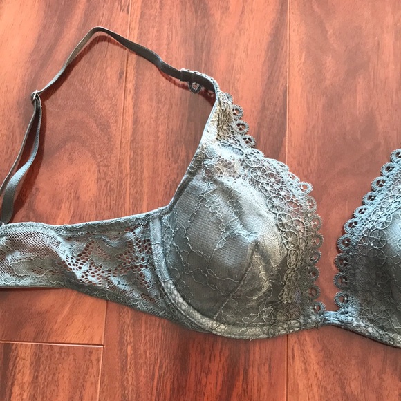 Victoria’s Secret bra - Picture 2 of 5